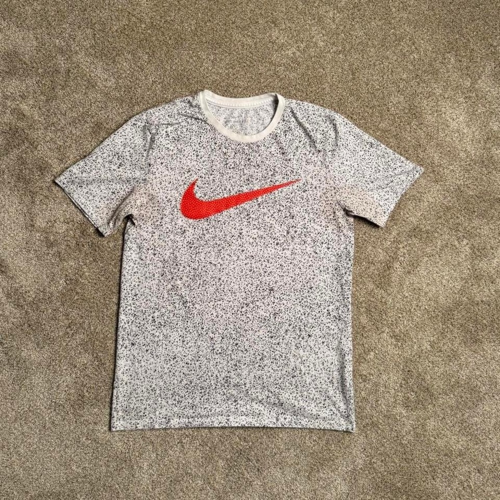NIKE "ASPHALT" ALL OVER PRINT GRAPHIC TEE
